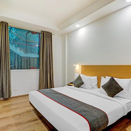 Townhouse Sector 30 Near Botanic Garden Of Indian Republic Hotell Noida Eksteriør bilde