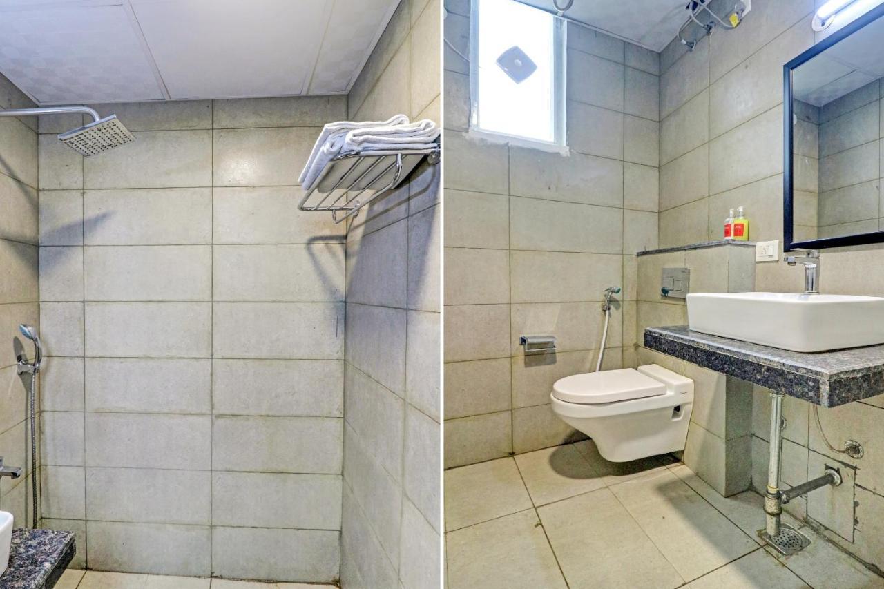 Townhouse Sector 30 Near Botanic Garden Of Indian Republic Hotell Noida Eksteriør bilde