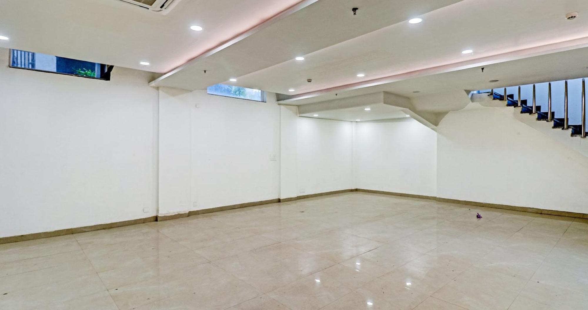 Townhouse Sector 30 Near Botanic Garden Of Indian Republic Hotell Noida Eksteriør bilde