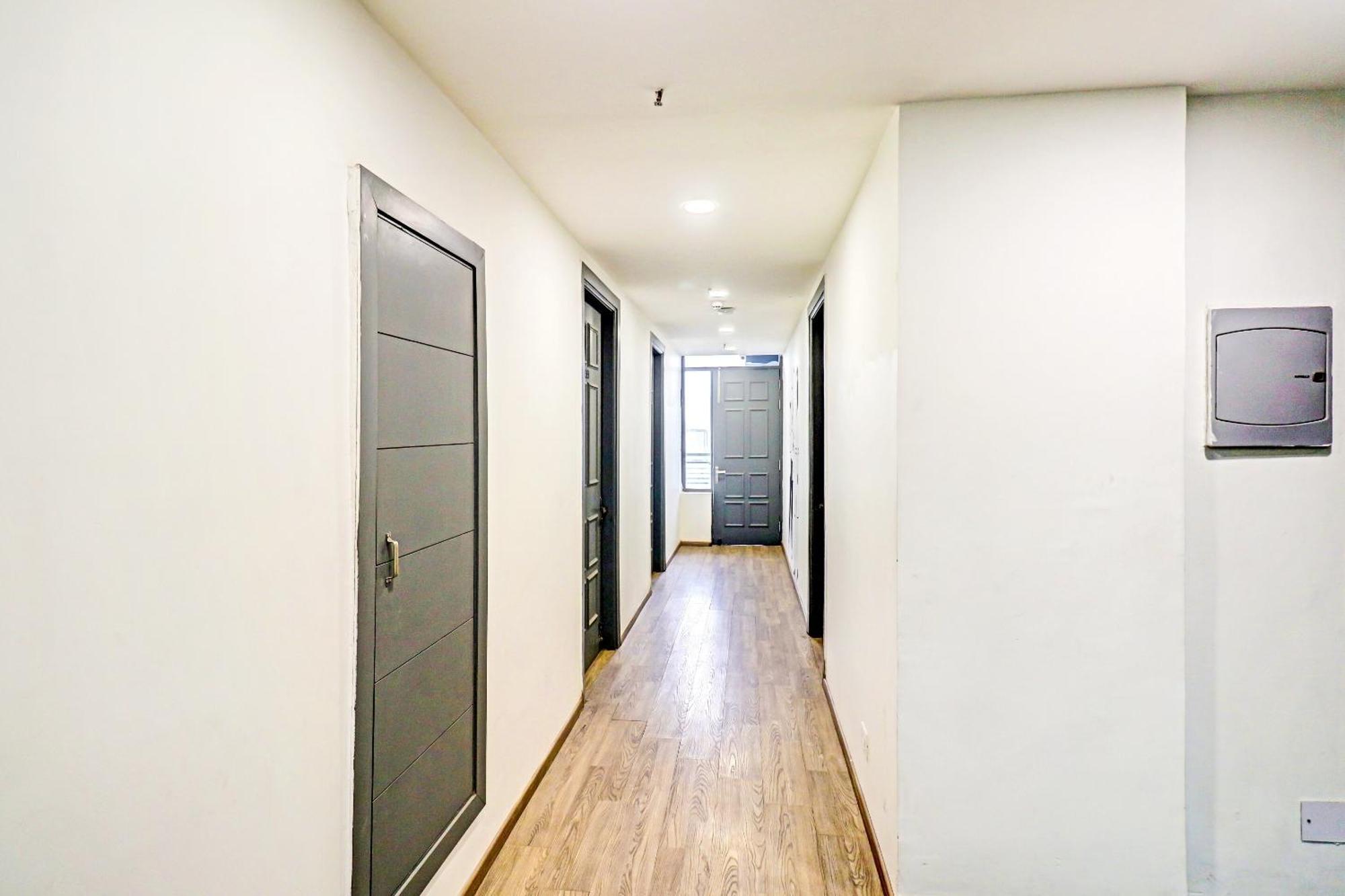 Townhouse Sector 30 Near Botanic Garden Of Indian Republic Hotell Noida Eksteriør bilde